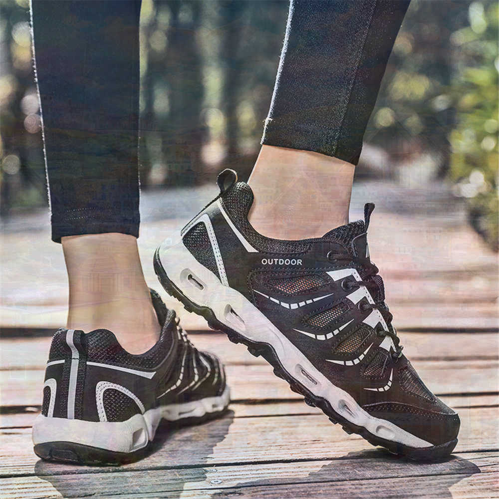 Sumer Round Tip Silver Sneaker - đánh giá và giá Women Accessories Business Name