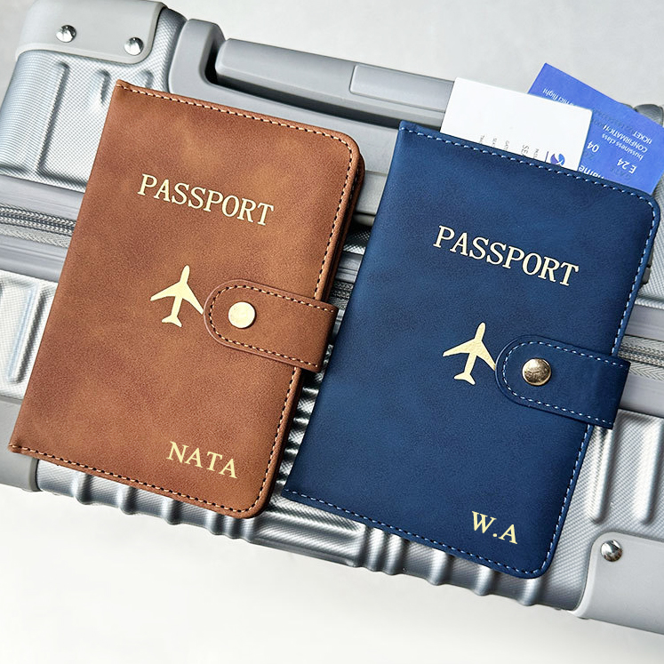 Personalize Name Travel Passpo - đánh giá và giá Women Accessories Business Name
